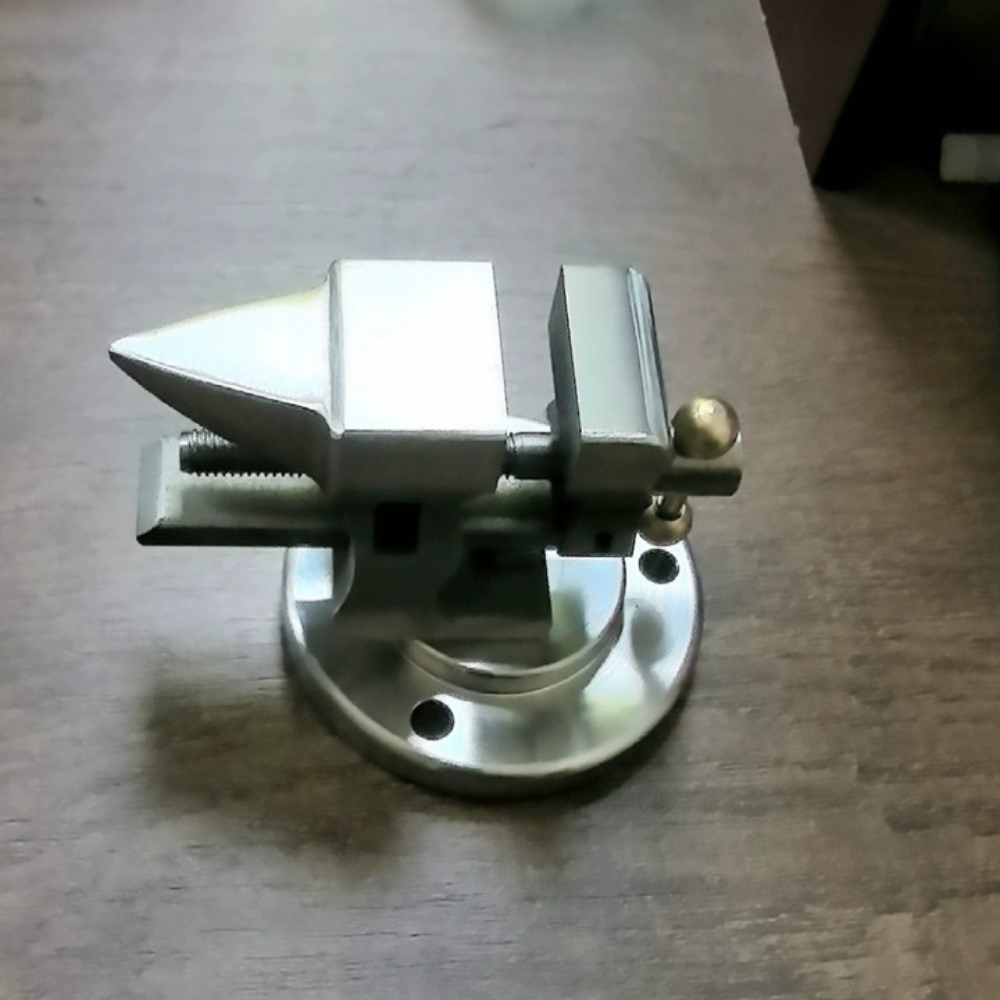 Bench Vise Swivel - Braçadeira de Bancada Mini Ajustável em